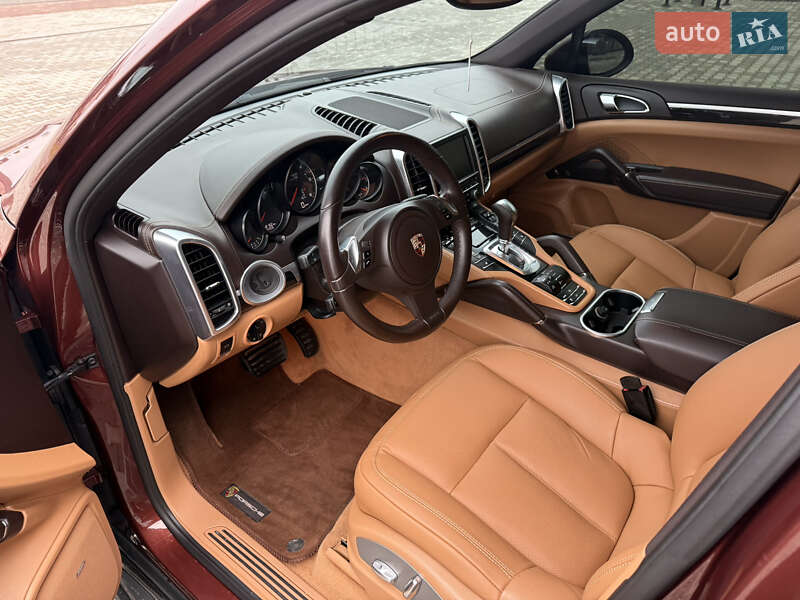 Внедорожник / Кроссовер Porsche Cayenne 2011 в Хусте фото 16 Внедорожник / Кроссовер Porsche Cayenne 2011 в Хусте