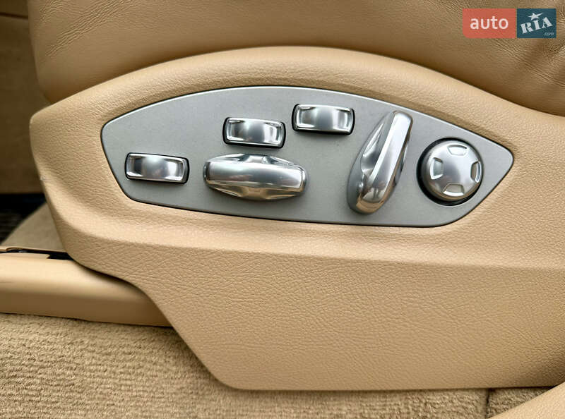 Позашляховик / Кросовер Porsche Cayenne 2016 в Києві