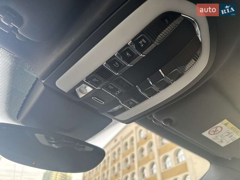 Внедорожник / Кроссовер Porsche Cayenne 2016 в Киеве