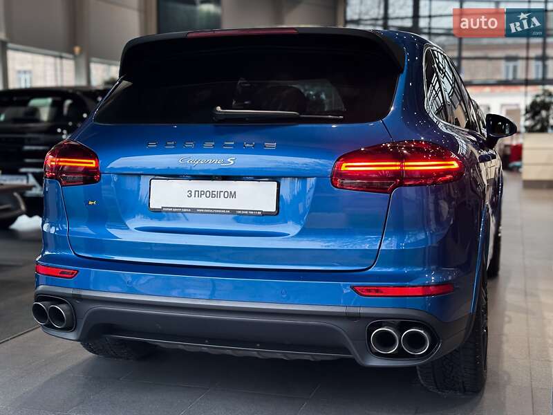 Позашляховик / Кросовер Porsche Cayenne 2016 в Одесі