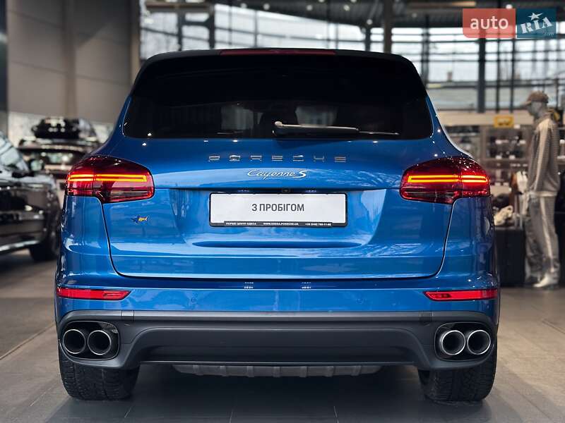 Позашляховик / Кросовер Porsche Cayenne 2016 в Одесі