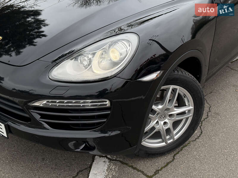 Внедорожник / Кроссовер Porsche Cayenne 2014 в Одессе