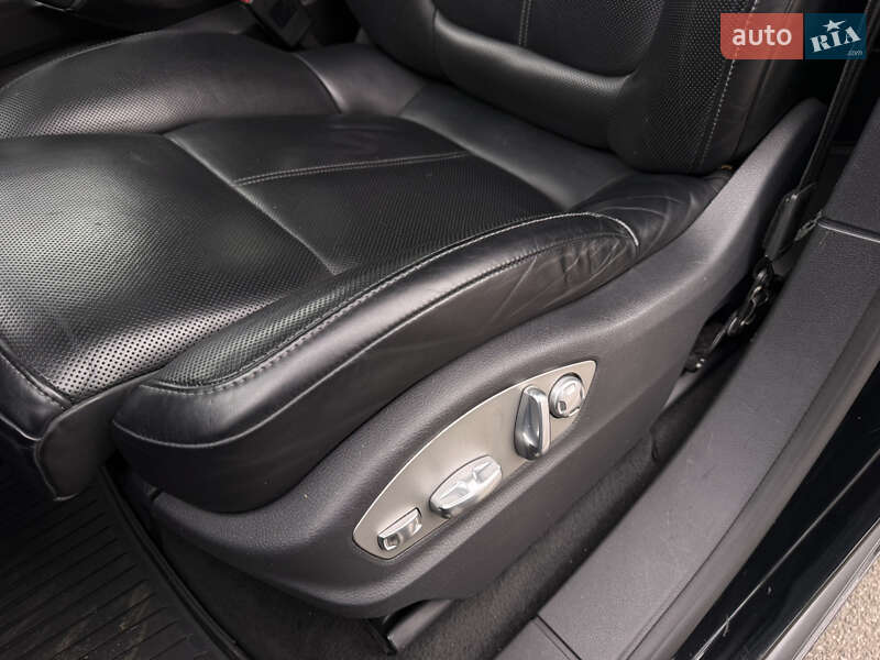 Внедорожник / Кроссовер Porsche Cayenne 2014 в Одессе