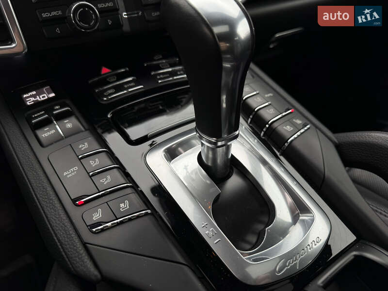 Внедорожник / Кроссовер Porsche Cayenne 2014 в Одессе