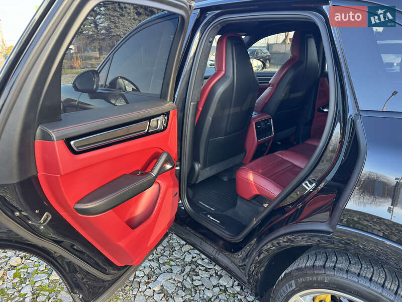 Внедорожник / Кроссовер Porsche Cayenne 2019 в Бродах фото 22 Внедорожник / Кроссовер Porsche Cayenne 2019 в Бродах