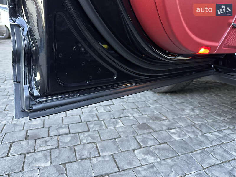 Внедорожник / Кроссовер Porsche Cayenne 2017 в Киеве фото 23 Внедорожник / Кроссовер Porsche Cayenne 2017 в Киеве