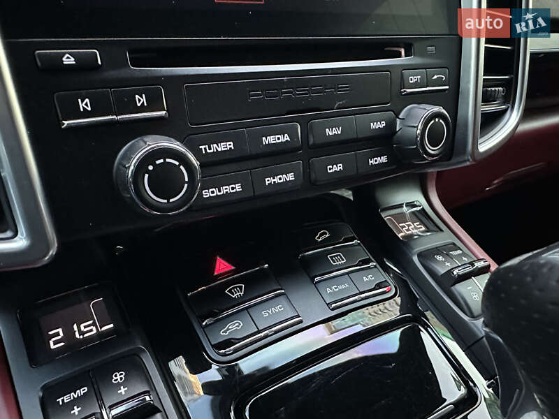 Внедорожник / Кроссовер Porsche Cayenne 2017 в Киеве фото 31 Внедорожник / Кроссовер Porsche Cayenne 2017 в Киеве