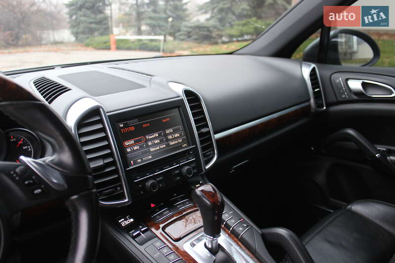 Внедорожник / Кроссовер Porsche Cayenne 2011 в Днепре фото 48 Внедорожник / Кроссовер Porsche Cayenne 2011 в Днепре
