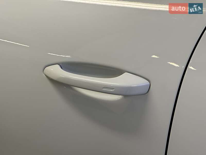 Внедорожник / Кроссовер Porsche Cayenne 2019 в Киеве