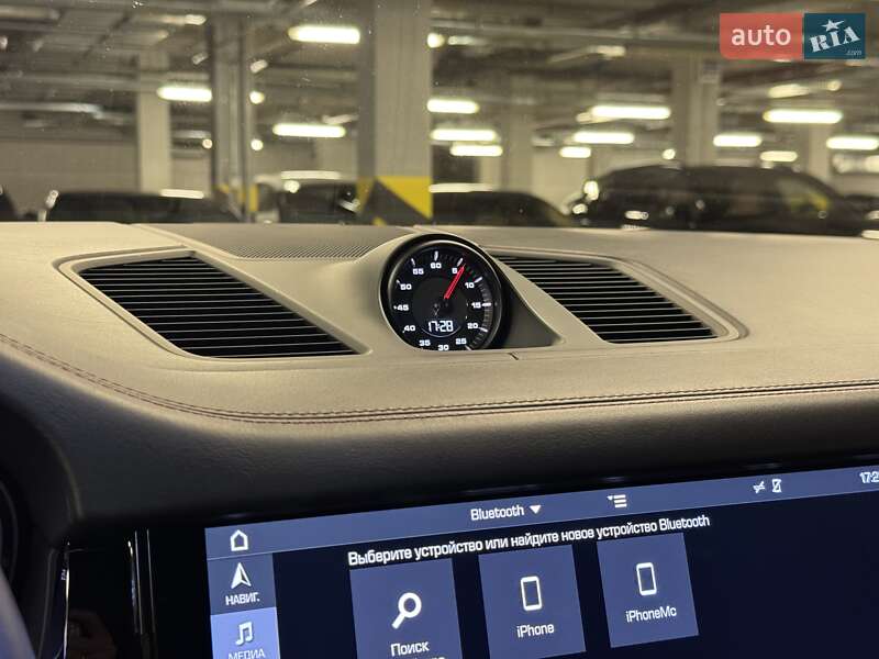 Внедорожник / Кроссовер Porsche Cayenne 2019 в Киеве