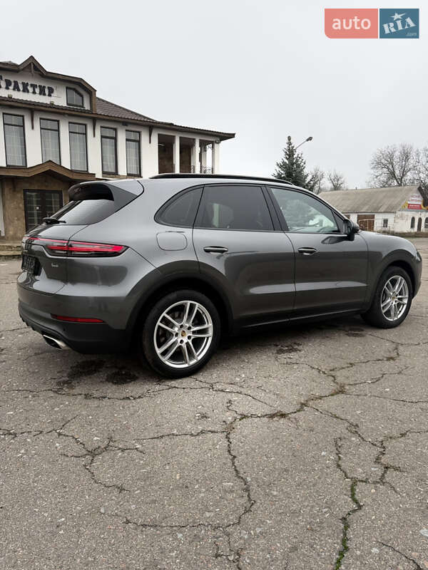 Внедорожник / Кроссовер Porsche Cayenne 2018 в Благовещенском фото 17 Внедорожник / Кроссовер Porsche Cayenne 2018 в Благовещенском