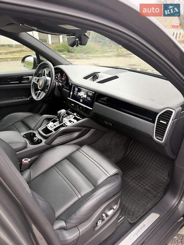 Внедорожник / Кроссовер Porsche Cayenne 2018 в Благовещенском фото 28 Внедорожник / Кроссовер Porsche Cayenne 2018 в Благовещенском