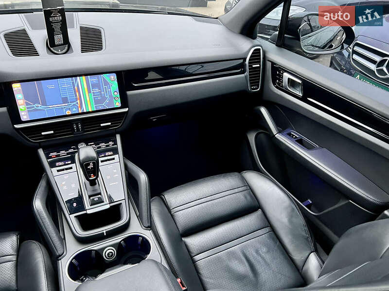 Внедорожник / Кроссовер Porsche Cayenne 2018 в Киеве фото 37 Внедорожник / Кроссовер Porsche Cayenne 2018 в Киеве