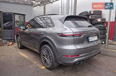 Позашляховик / Кросовер Porsche Cayenne 2022 в Києві