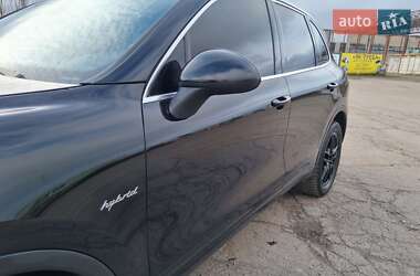 Внедорожник / Кроссовер Porsche Cayenne 2013 в Ровно