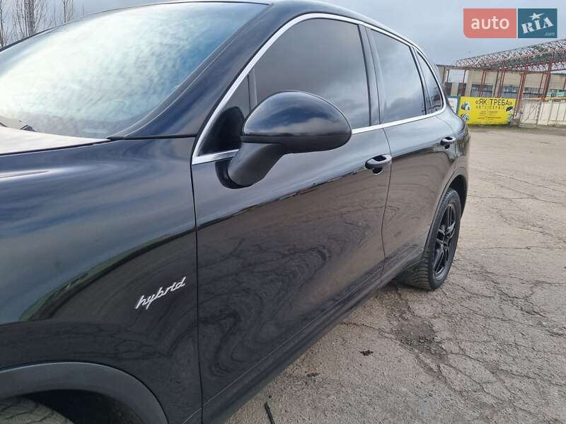 Внедорожник / Кроссовер Porsche Cayenne 2013 в Ровно