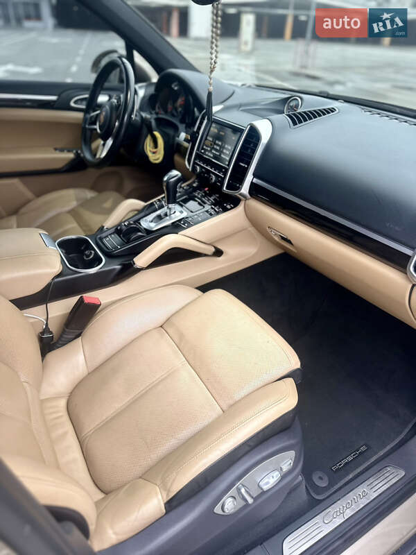 Позашляховик / Кросовер Porsche Cayenne 2014 в Києві фото 28 Позашляховик / Кросовер Porsche Cayenne 2014 в Києві