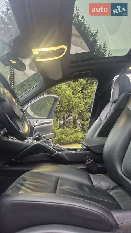 Внедорожник / Кроссовер Porsche Cayenne 2012 в Бердичеве
