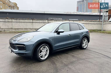 Внедорожник / Кроссовер Porsche Cayenne 2018 в Киеве