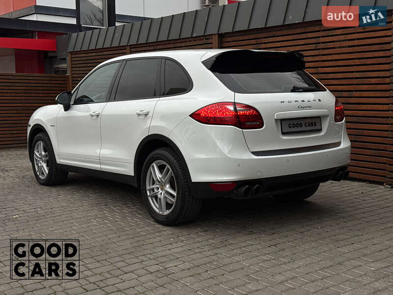 Внедорожник / Кроссовер Porsche Cayenne 2013 в Одессе