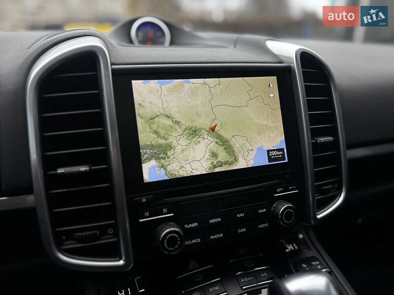 Внедорожник / Кроссовер Porsche Cayenne 2016 в Львове фото 22 Внедорожник / Кроссовер Porsche Cayenne 2016 в Львове