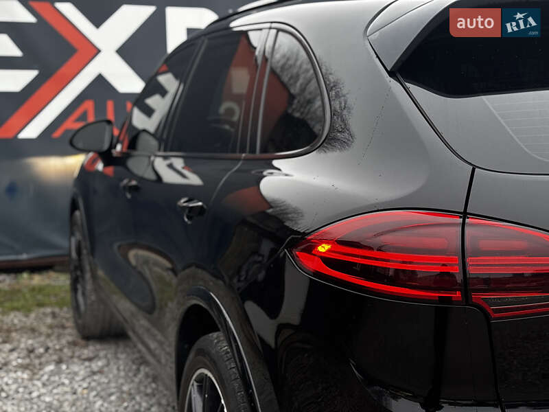Внедорожник / Кроссовер Porsche Cayenne 2016 в Львове фото 10 Внедорожник / Кроссовер Porsche Cayenne 2016 в Львове