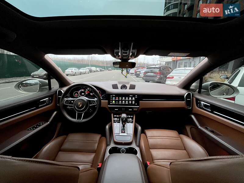 Внедорожник / Кроссовер Porsche Cayenne 2021 в Киеве