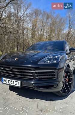 Позашляховик / Кросовер Porsche Cayenne 2018 в Львові