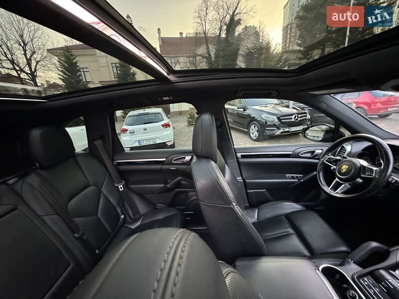 Внедорожник / Кроссовер Porsche Cayenne 2015 в Одессе фото 17 Внедорожник / Кроссовер Porsche Cayenne 2015 в Одессе