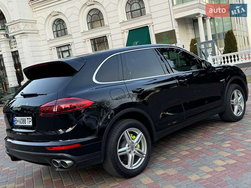 Внедорожник / Кроссовер Porsche Cayenne 2015 в Одессе фото 9 Внедорожник / Кроссовер Porsche Cayenne 2015 в Одессе
