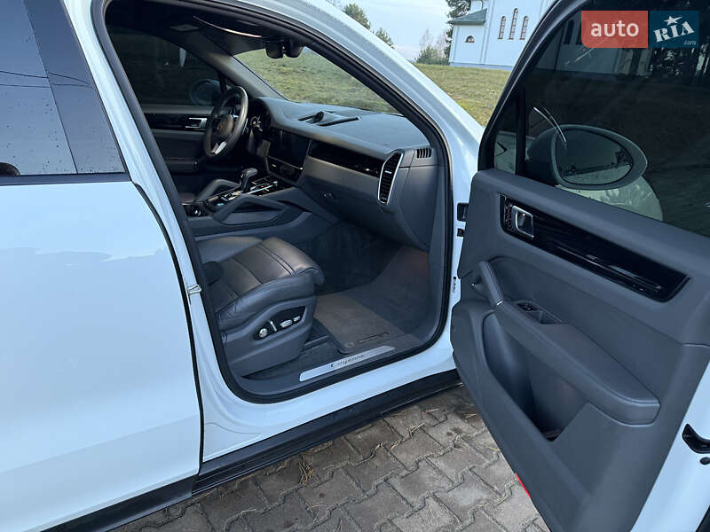 Внедорожник / Кроссовер Porsche Cayenne 2019 в Львове фото 9 Внедорожник / Кроссовер Porsche Cayenne 2019 в Львове