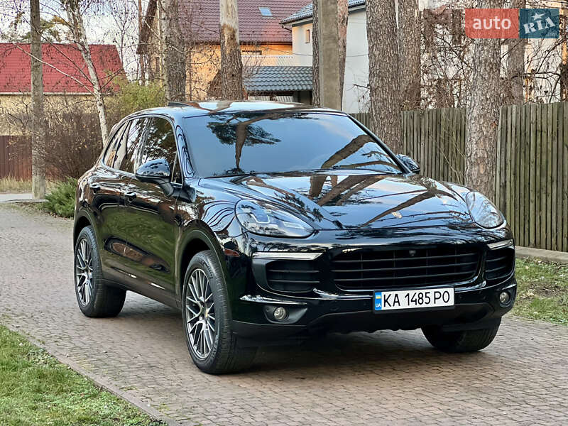 Внедорожник / Кроссовер Porsche Cayenne 2015 в Киеве фото 12 Внедорожник / Кроссовер Porsche Cayenne 2015 в Киеве