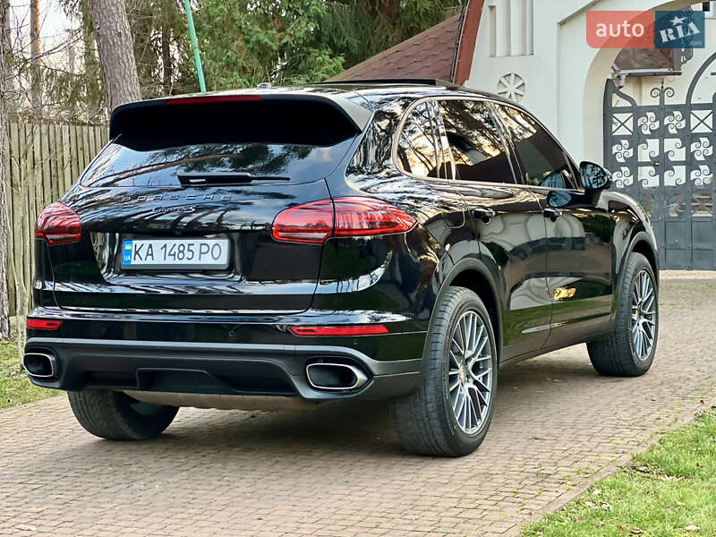 Внедорожник / Кроссовер Porsche Cayenne 2015 в Киеве фото 18 Внедорожник / Кроссовер Porsche Cayenne 2015 в Киеве