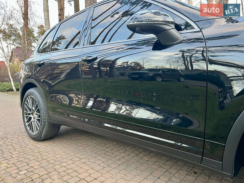 Внедорожник / Кроссовер Porsche Cayenne 2015 в Киеве фото 100 Внедорожник / Кроссовер Porsche Cayenne 2015 в Киеве