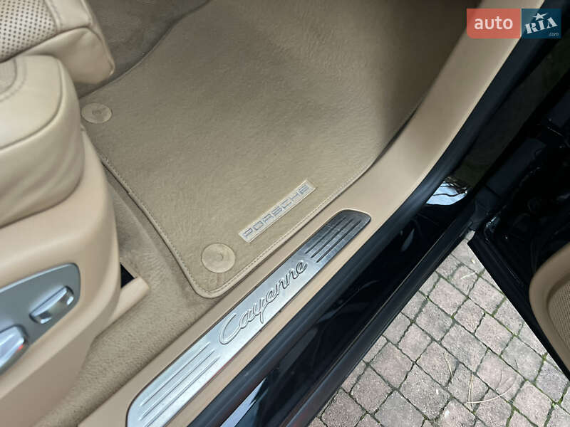 Внедорожник / Кроссовер Porsche Cayenne 2015 в Киеве фото 189 Внедорожник / Кроссовер Porsche Cayenne 2015 в Киеве