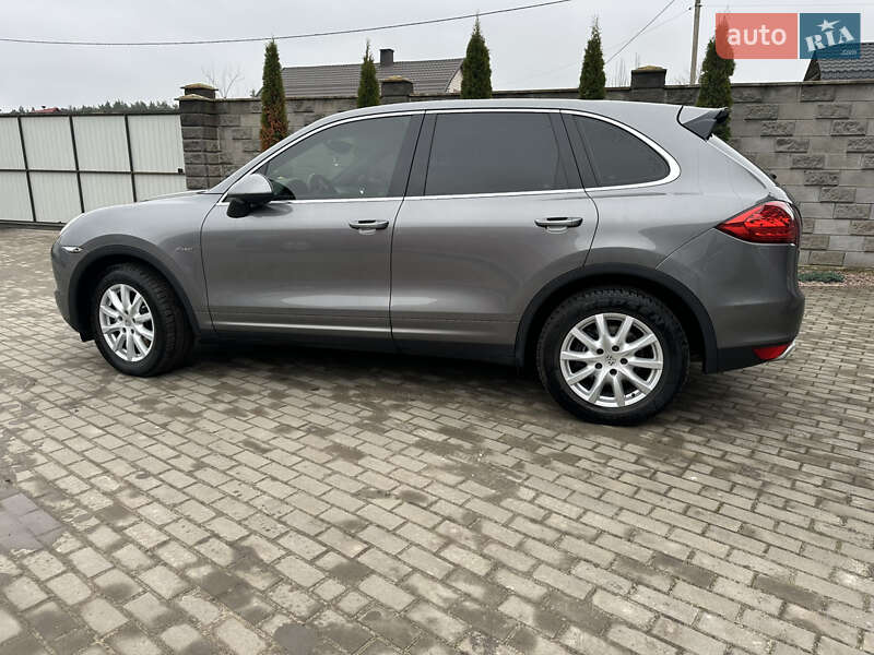 Внедорожник / Кроссовер Porsche Cayenne 2012 в Луцке фото 14 Внедорожник / Кроссовер Porsche Cayenne 2012 в Луцке