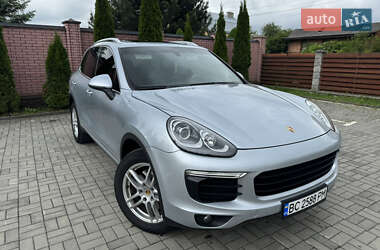 Позашляховик / Кросовер Porsche Cayenne 2015 в Самборі