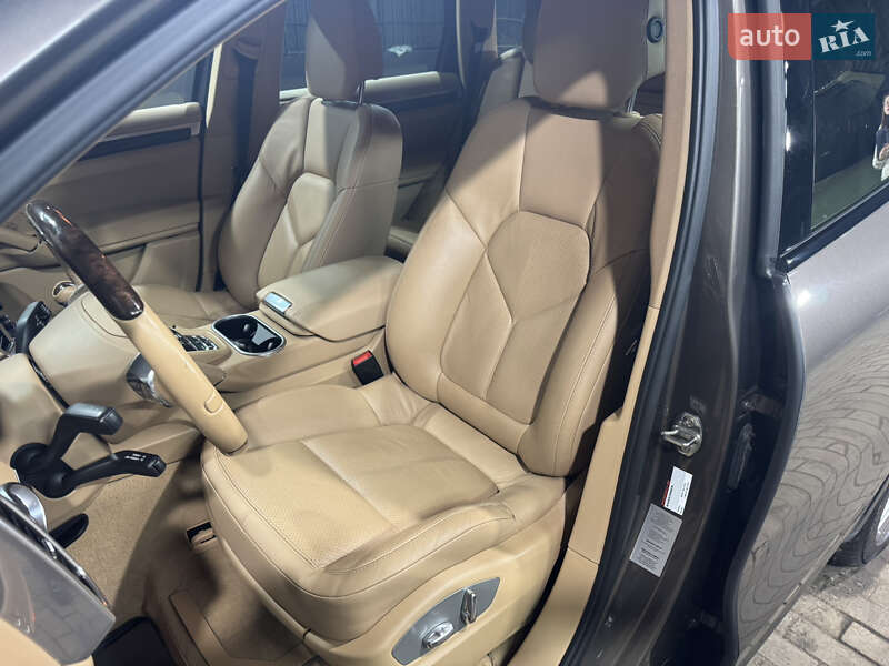 Внедорожник / Кроссовер Porsche Cayenne 2012 в Одессе фото 20 Внедорожник / Кроссовер Porsche Cayenne 2012 в Одессе