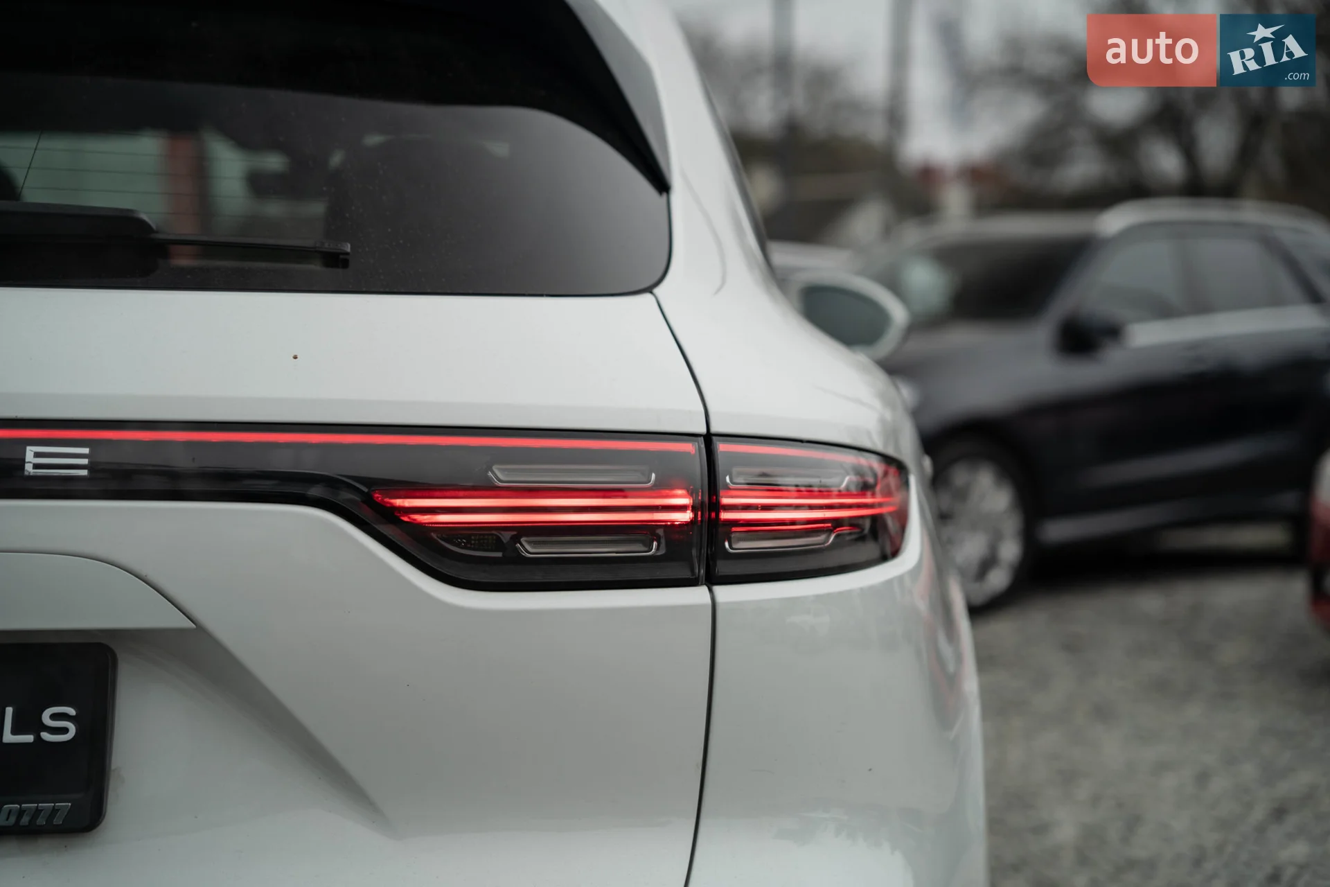 2019 Porsche Cayenne - мініатюра 8