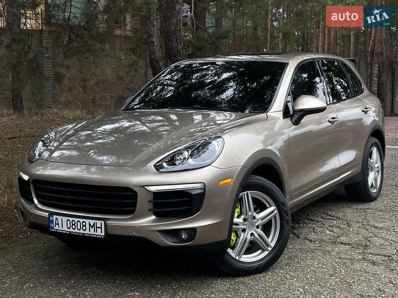 Внедорожник / Кроссовер Porsche Cayenne 2016 в Киеве
