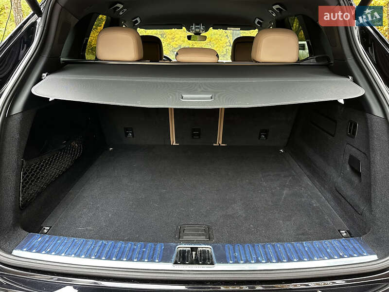 Внедорожник / Кроссовер Porsche Cayenne 2019 в Киеве