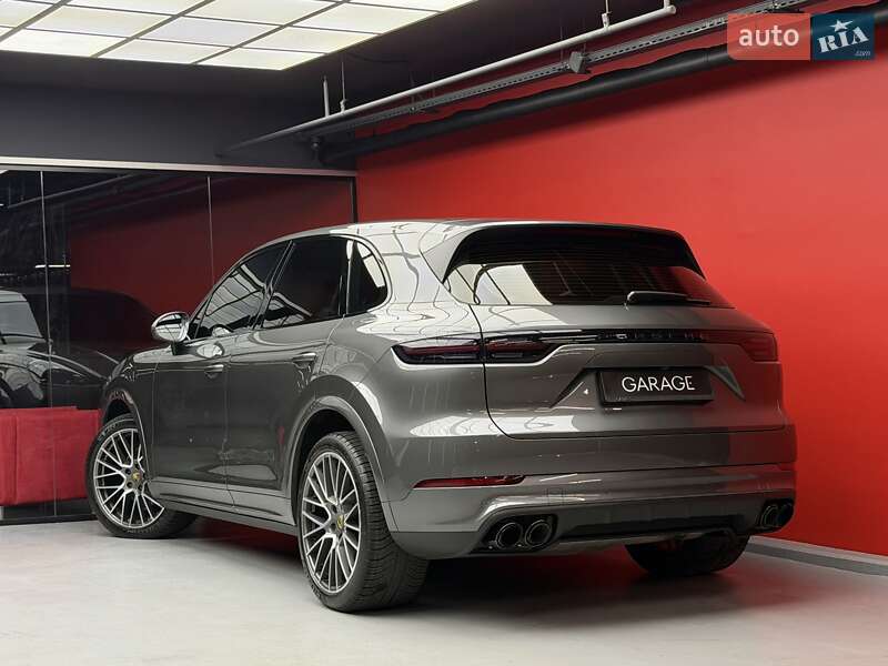 Внедорожник / Кроссовер Porsche Cayenne 2019 в Киеве фото 22 Внедорожник / Кроссовер Porsche Cayenne 2019 в Киеве