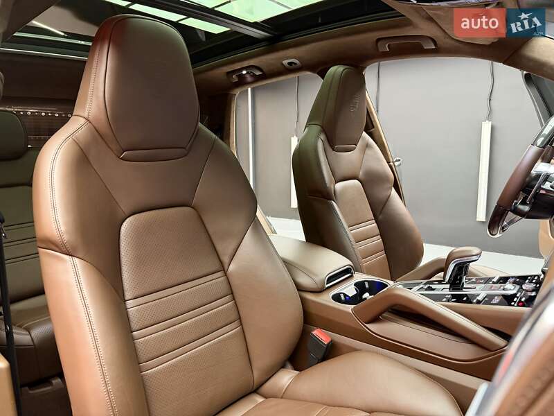 Внедорожник / Кроссовер Porsche Cayenne 2019 в Киеве фото 54 Внедорожник / Кроссовер Porsche Cayenne 2019 в Киеве