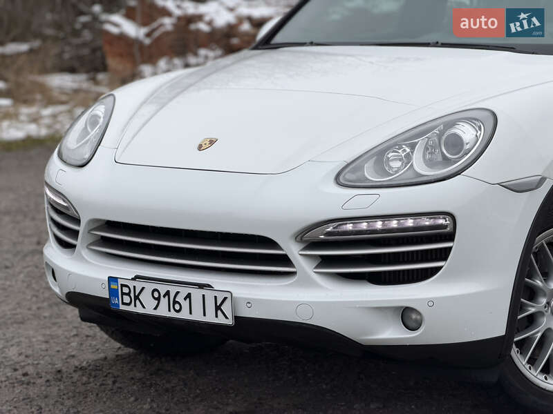 Внедорожник / Кроссовер Porsche Cayenne 2014 в Ковеле