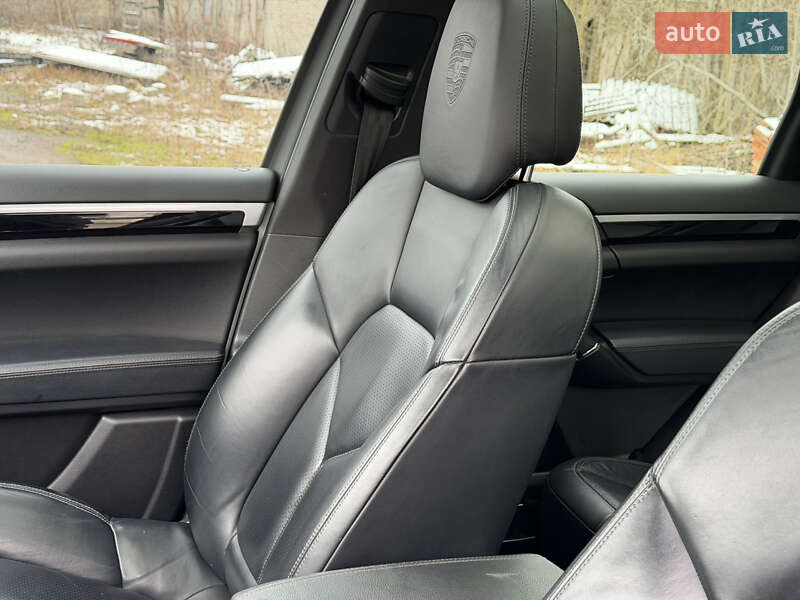 Внедорожник / Кроссовер Porsche Cayenne 2014 в Ковеле