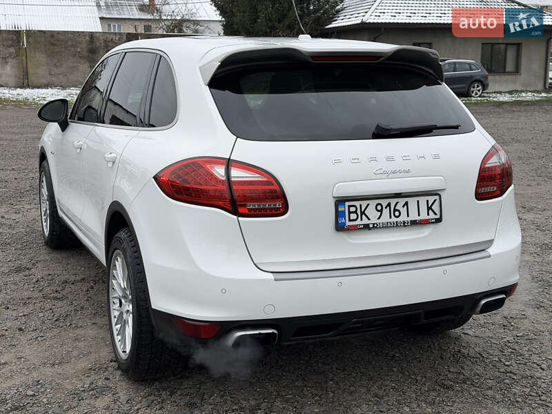Внедорожник / Кроссовер Porsche Cayenne 2014 в Ковеле