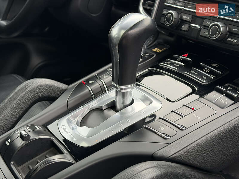 Внедорожник / Кроссовер Porsche Cayenne 2014 в Ковеле