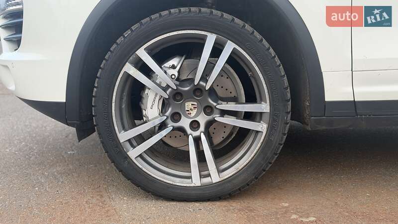 Внедорожник / Кроссовер Porsche Cayenne 2011 в Харькове фото 6 Внедорожник / Кроссовер Porsche Cayenne 2011 в Харькове