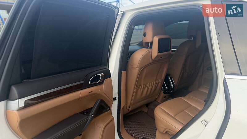 Внедорожник / Кроссовер Porsche Cayenne 2011 в Харькове фото 14 Внедорожник / Кроссовер Porsche Cayenne 2011 в Харькове