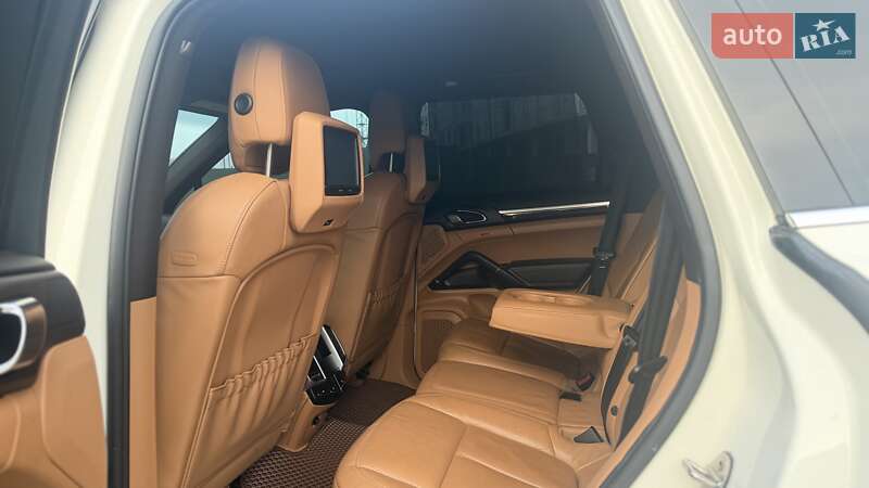 Внедорожник / Кроссовер Porsche Cayenne 2011 в Харькове фото 16 Внедорожник / Кроссовер Porsche Cayenne 2011 в Харькове
